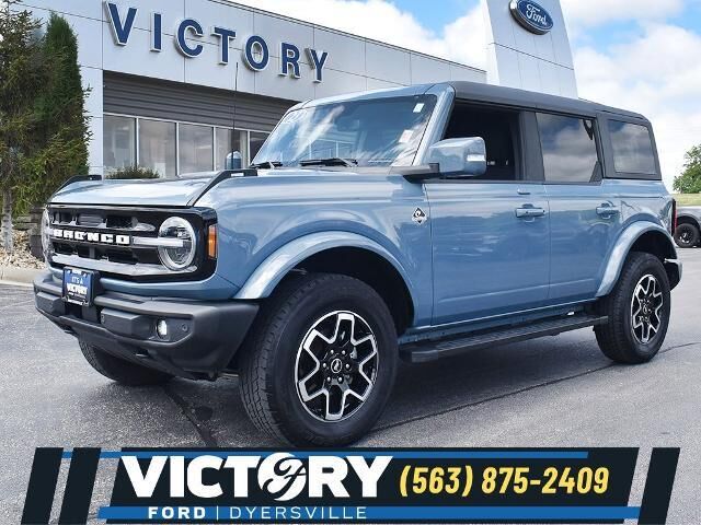 2023 Ford Bronco Outer Banks — photo 1 of 25