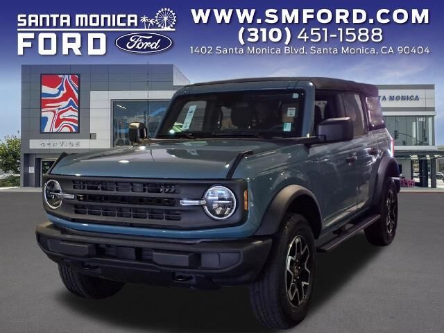 2023 Ford Bronco Base