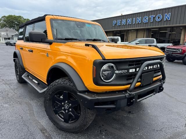 2021 Ford Bronco Black Diamond — photo 1 of 13