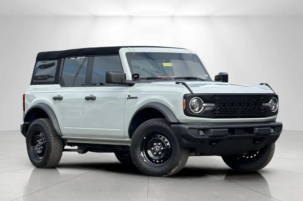2023 Ford Bronco Big Bend — photo 1 of 13