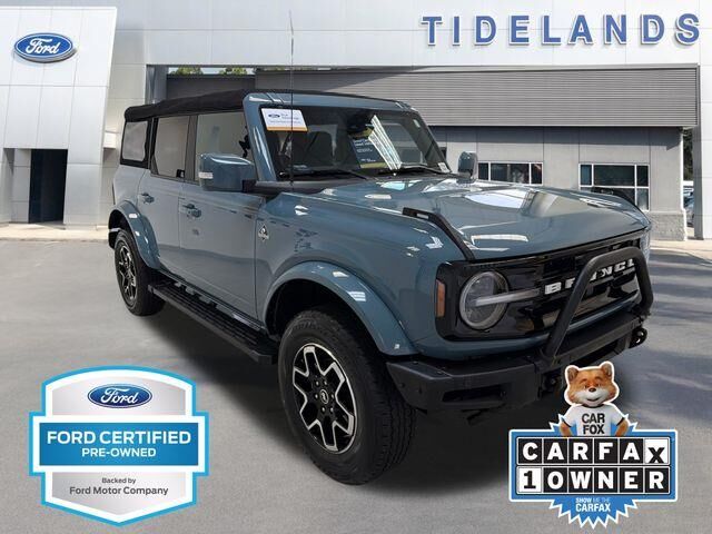 2022 Ford Bronco Outer Banks — photo 1 of 26