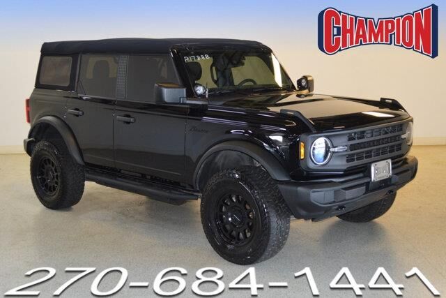 2023 Ford Bronco Base — photo 1 of 26