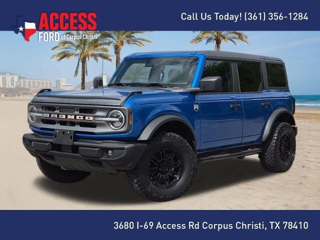 2023 Ford Bronco Big Bend — photo 1 of 13