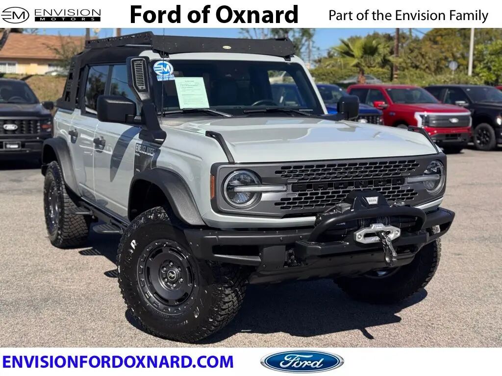 2023 Ford Bronco Base Advanced — photo 1 of 13