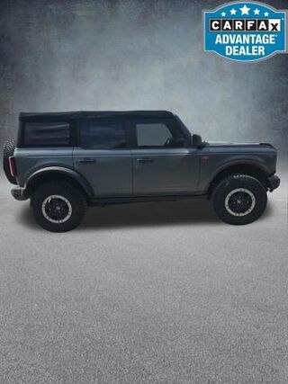 2022 Ford Bronco Base Advanced — photo 1 of 2