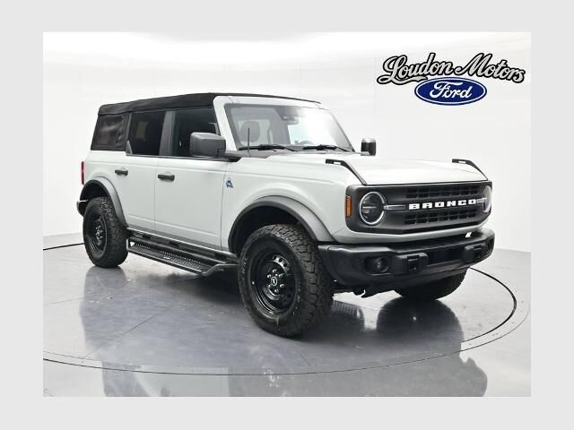 2023 Ford Bronco Base Advanced
