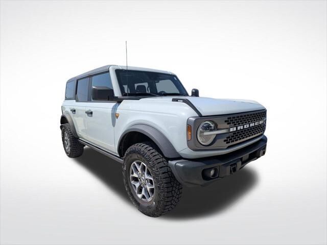 2022 Ford Bronco Base Advanced — photo 1 of 24