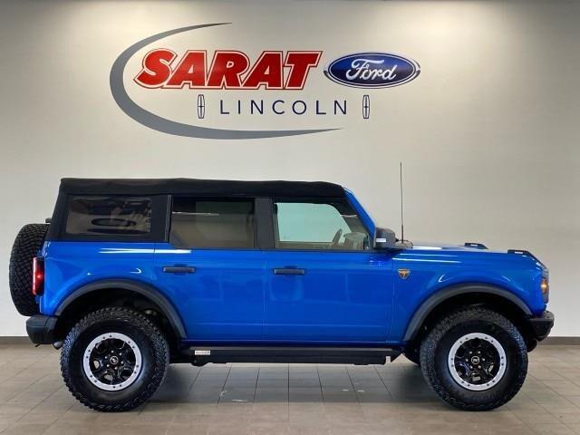 2022 Ford Bronco Everglades Advanced — photo 1 of 13