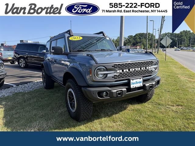 2023 Ford Bronco Base Advanced — photo 1 of 15