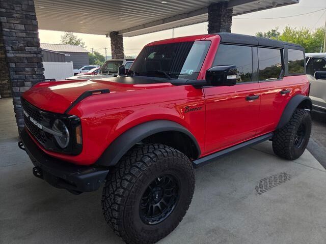 2022 Ford Bronco Base Advanced — photo 1 of 26