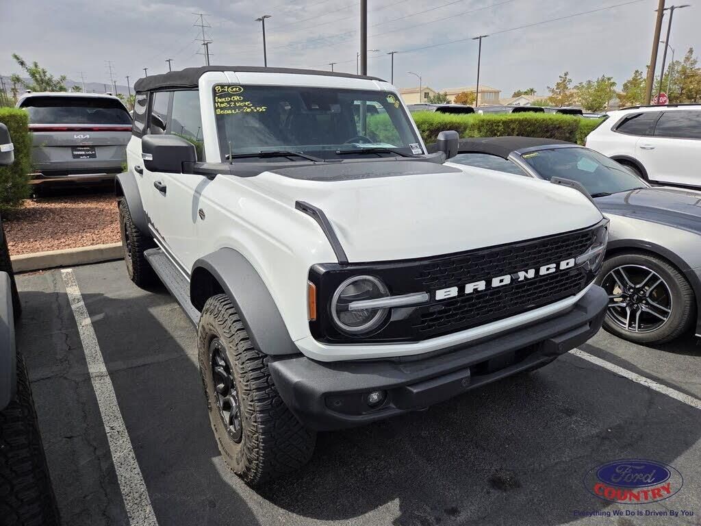 2022 Ford Bronco Badlands Advanced — photo 1 of 2