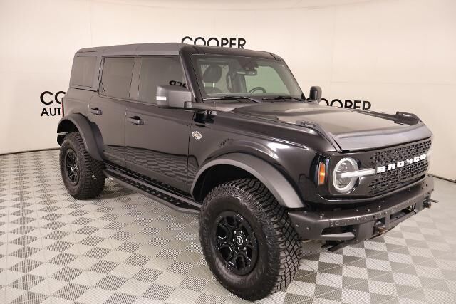 2022 Ford Bronco Base Advanced — photo 1 of 13