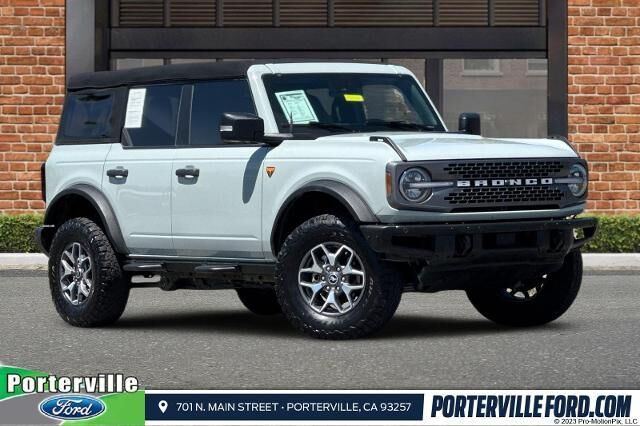 2023 Ford Bronco Base Advanced — photo 1 of 20