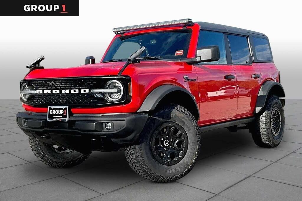 2022 Ford Bronco Base Advanced — photo 1 of 1
