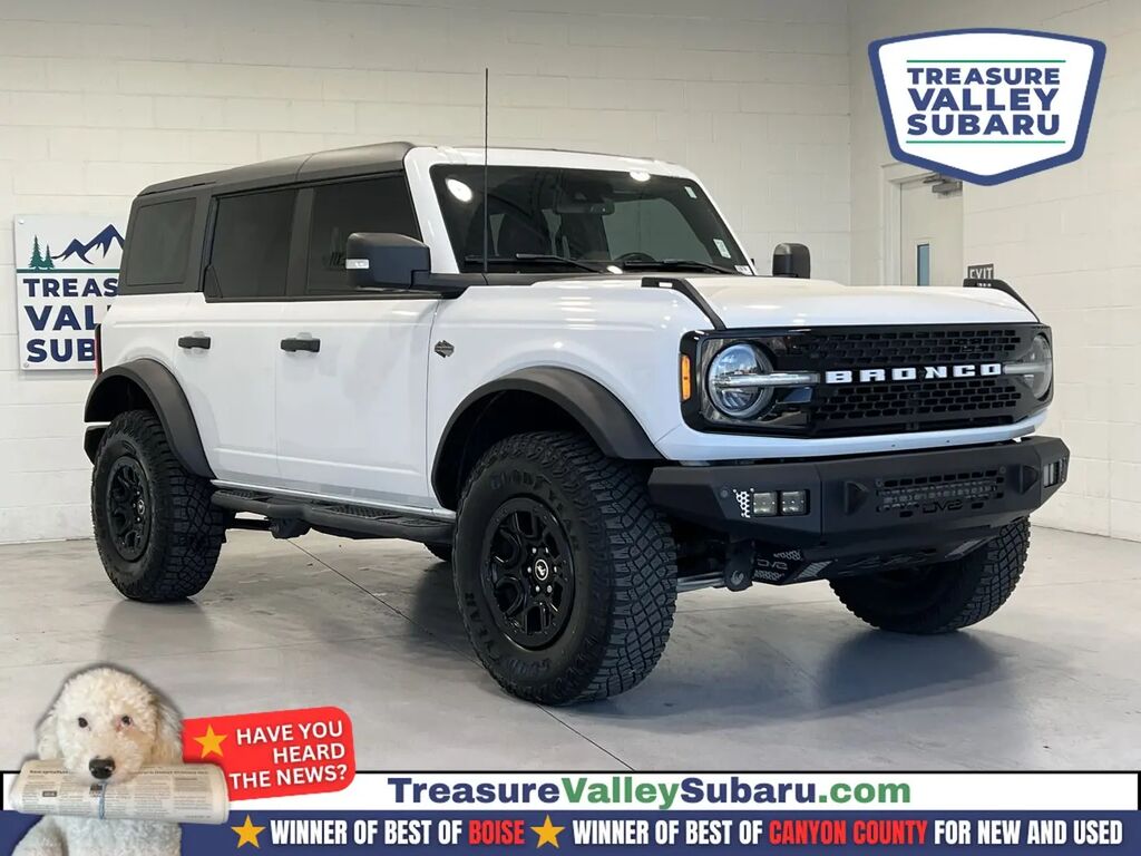 2022 Ford Bronco Base Advanced — photo 1 of 13