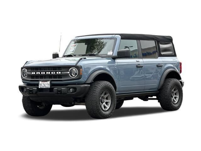 2023 Ford Bronco Big Bend Advanced — photo 1 of 52