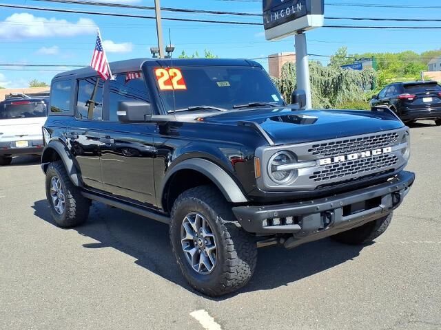 2022 Ford Bronco Base Advanced — photo 1 of 13