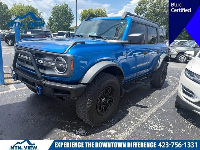 2023 Ford Bronco Black Diamond Advanced — photo 1 of 10