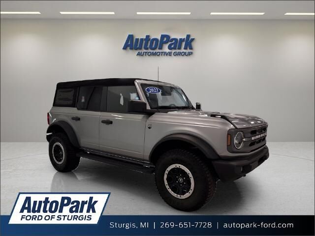 2023 Ford Bronco Base Advanced