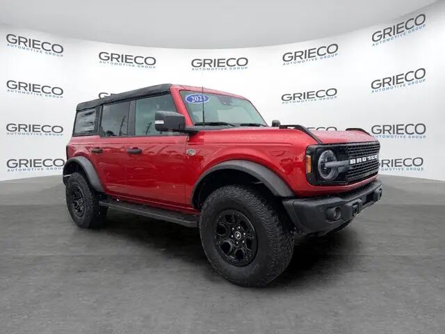 2023 Ford Bronco Base Advanced — photo 1 of 28
