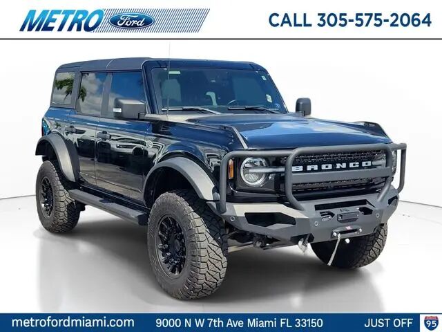 2022 Ford Bronco Base Advanced — photo 1 of 13