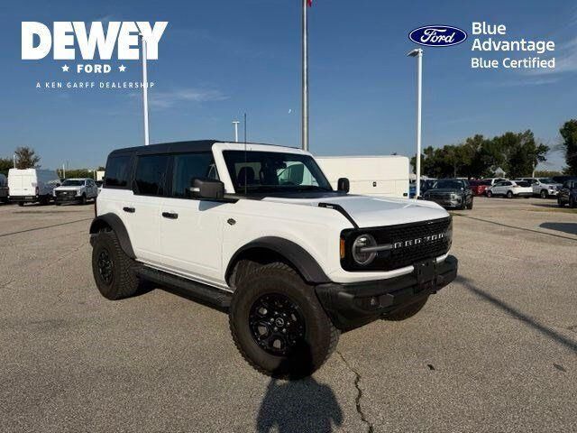 2022 Ford Bronco Base Advanced — photo 1 of 13