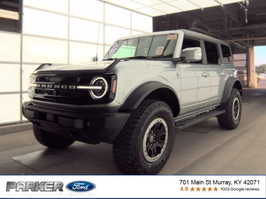 2023 Ford Bronco Base Advanced — photo 1 of 1