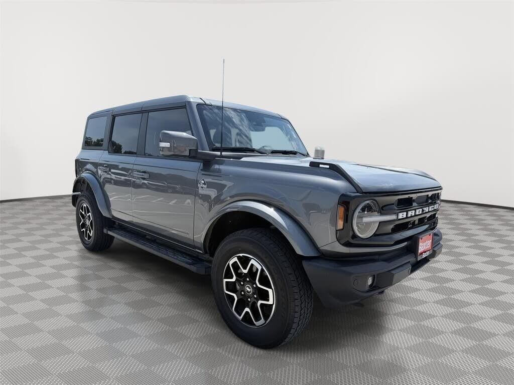 2023 Ford Bronco Big Bend Advanced — photo 1 of 15