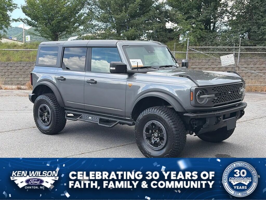 2022 Ford Bronco Outer Banks Advanced — photo 1 of 14