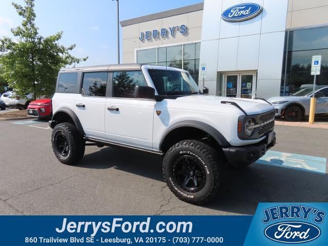 2023 Ford Bronco Wildtrak Advanced — photo 1 of 13