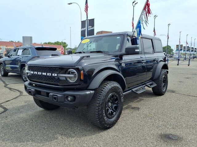 2023 Ford Bronco Badlands Advanced — photo 1 of 26