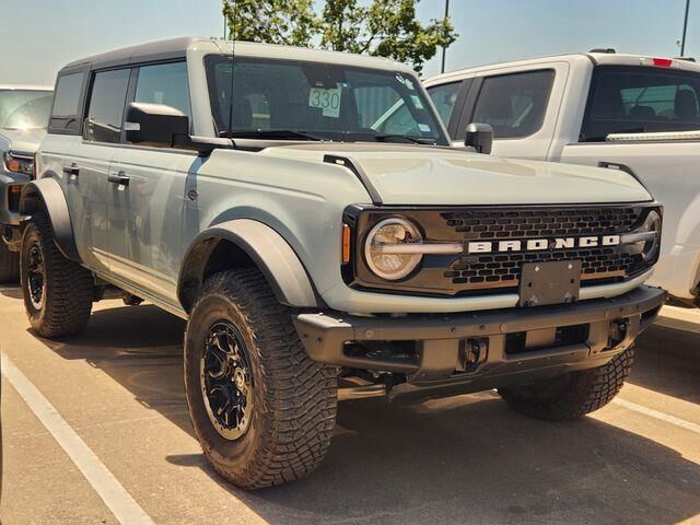 2023 Ford Bronco Wildtrak Advanced — photo 1 of 6