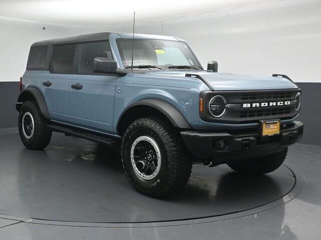 2023 Ford Bronco Big Bend Advanced — photo 1 of 39