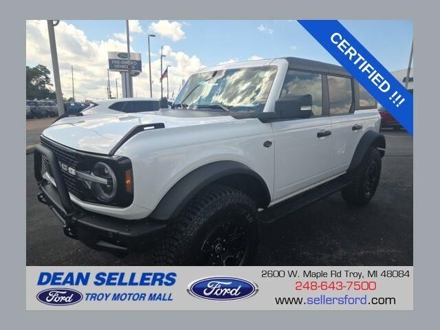 2023 Ford Bronco Badlands Advanced — photo 1 of 26