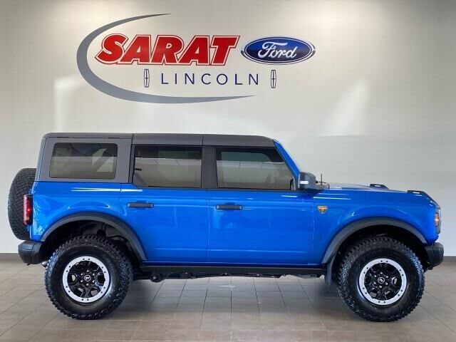 2022 Ford Bronco Badlands Advanced — photo 1 of 27