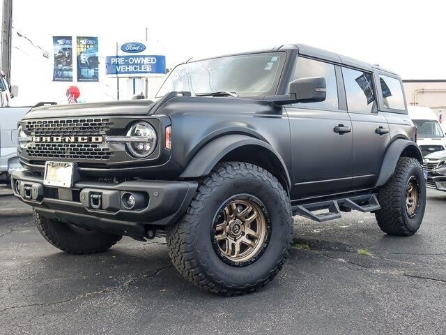 2023 Ford Bronco Outer Banks Advanced — photo 1 of 13