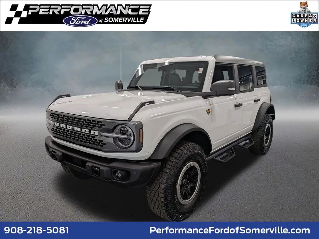 2023 Ford Bronco Base Advanced — photo 1 of 13