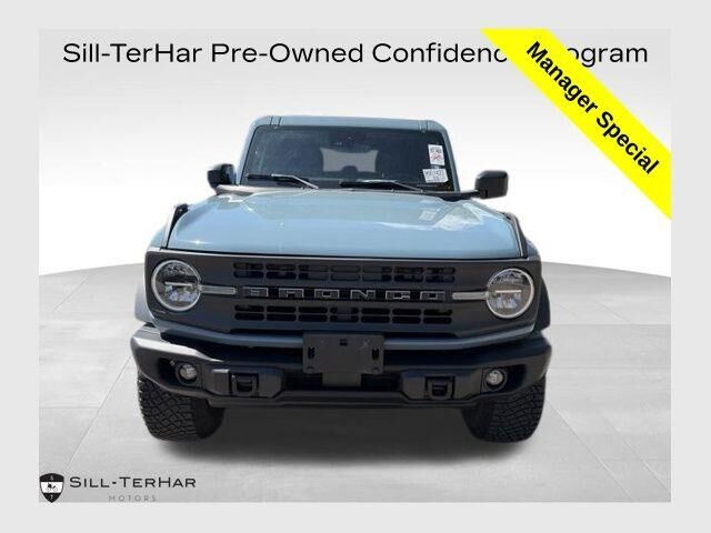 2023 Ford Bronco Base Advanced — photo 1 of 13