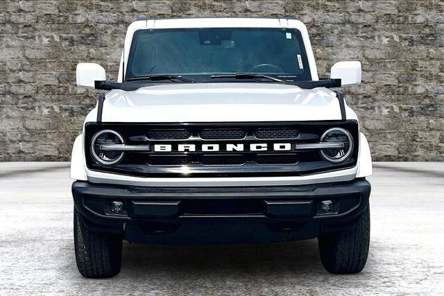 2023 Ford Bronco Base Advanced — photo 1 of 24