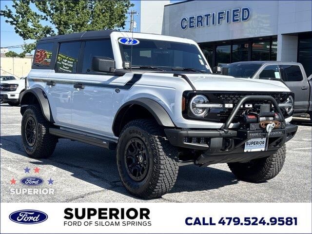 2022 Ford Bronco Base Advanced — photo 1 of 12