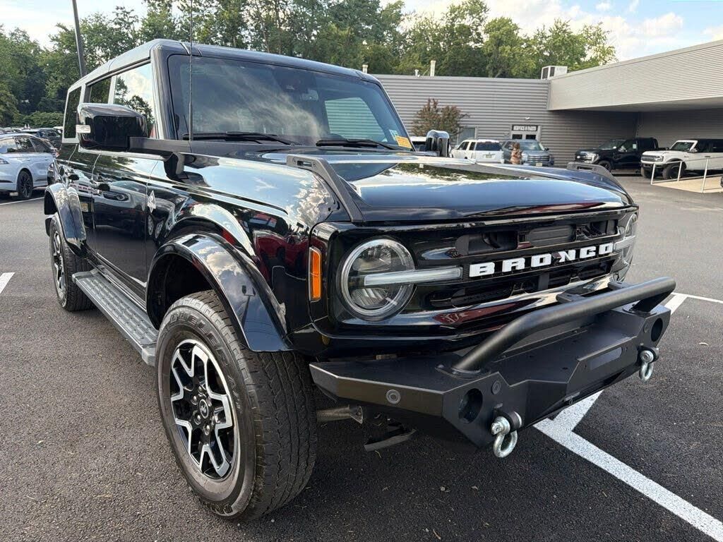 2022 Ford Bronco Black Diamond Advanced — photo 1 of 1