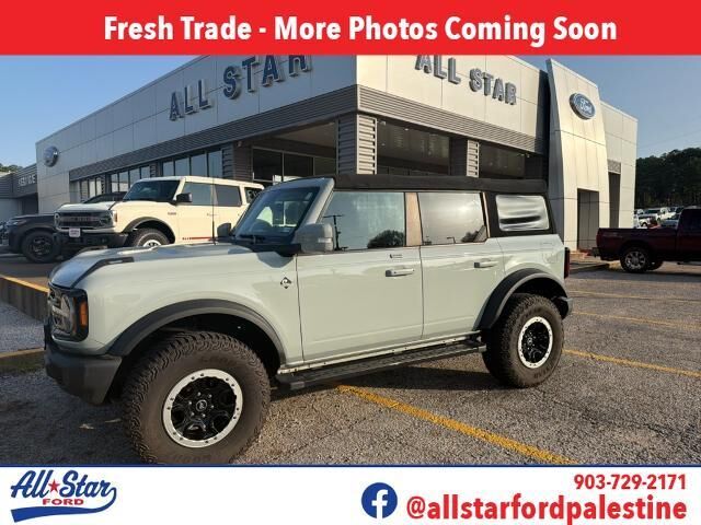 2022 Ford Bronco Base Advanced — photo 1 of 13