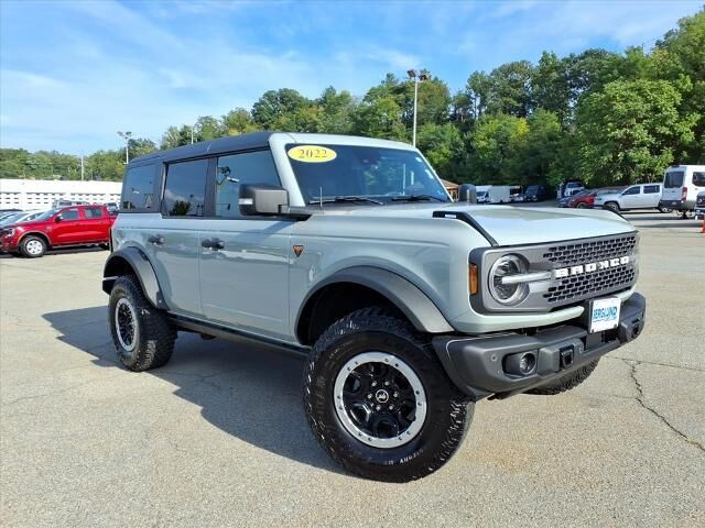 2022 Ford Bronco Outer Banks Advanced — photo 1 of 27