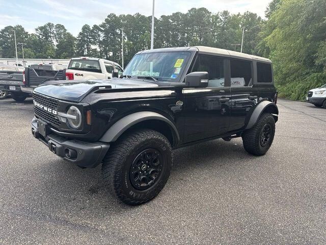 2023 Ford Bronco Base Advanced — photo 1 of 26