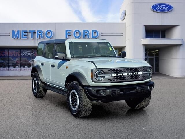 2023 Ford Bronco Outer Banks Advanced — photo 1 of 26