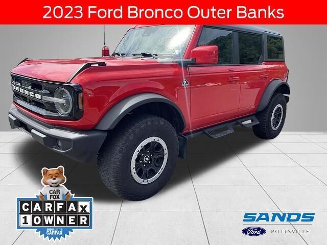 2023 Ford Bronco Base Advanced — photo 1 of 11