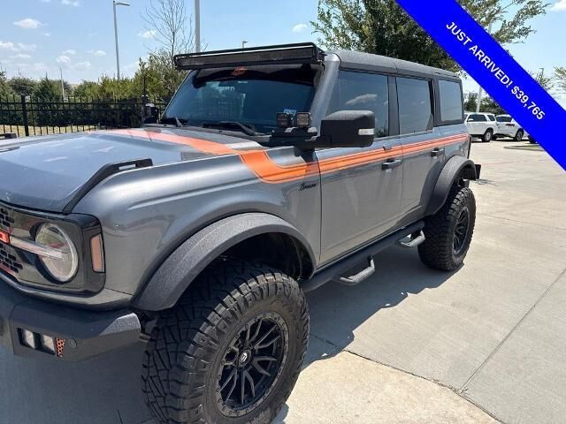 2022 Ford Bronco Wildtrak Advanced — photo 1 of 37