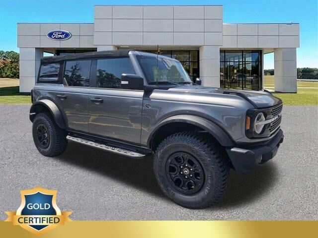 2022 Ford Bronco Black Diamond Advanced — photo 1 of 13