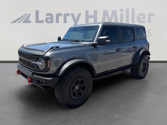 2023 Ford Bronco Base Advanced — photo 1 of 11