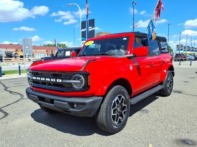 2023 Ford Bronco Wildtrak Advanced — photo 1 of 26